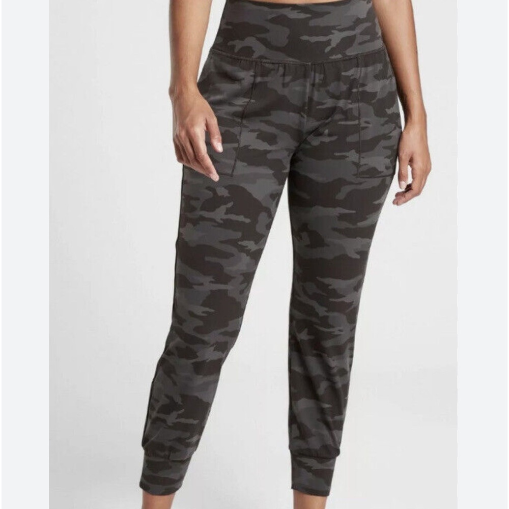ATHLETA SALUTATION JOGGER